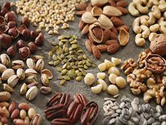 Nuts and Seeds (Almonds, Walnuts, Flaxseeds)